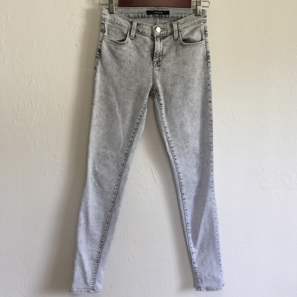 J Brand Super Skinny 🌪 Silver Sky